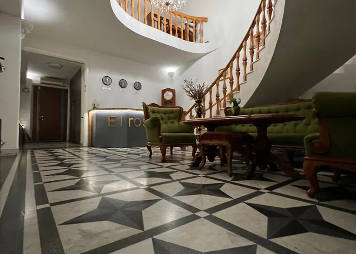 Elross Hotel