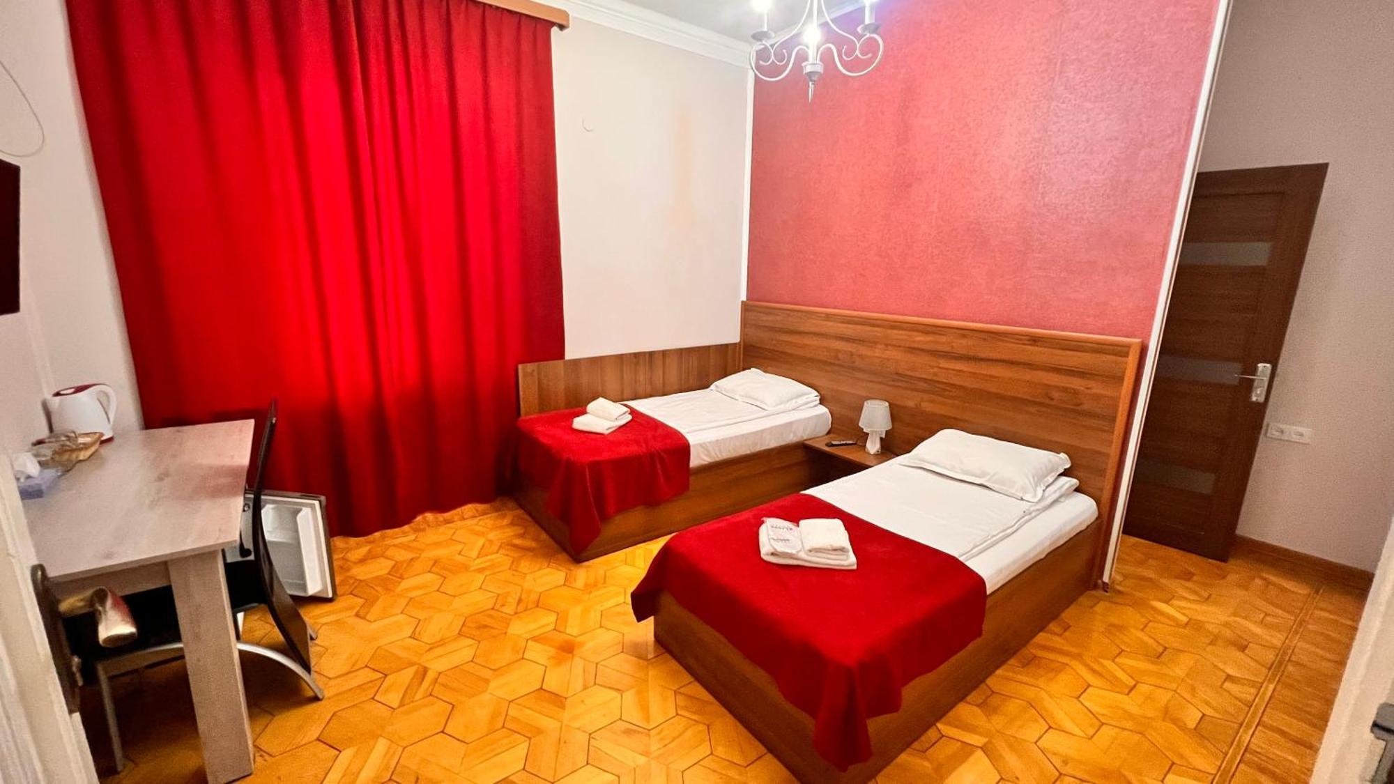 Elross Bed & Breakfast