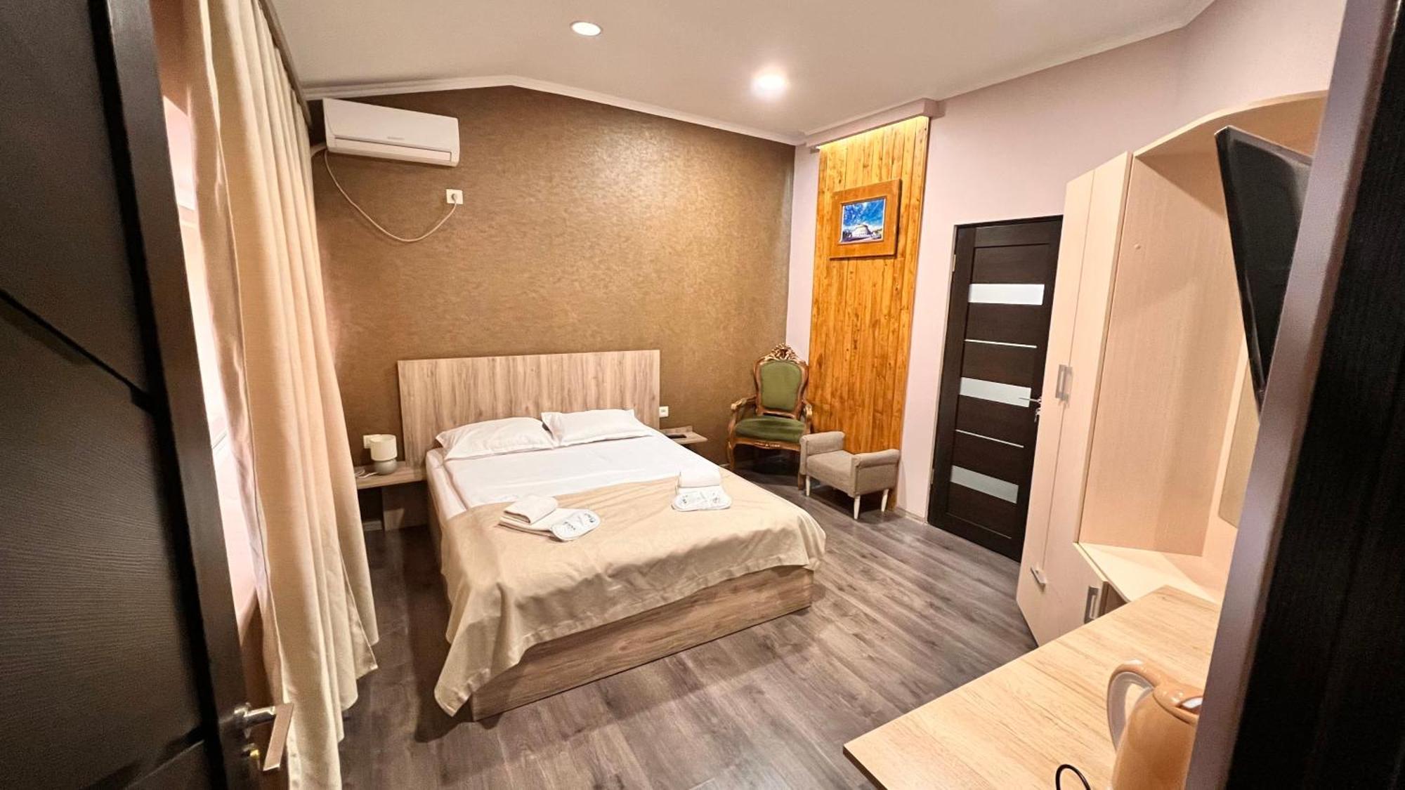 Bed & Breakfast Elross Yerevan